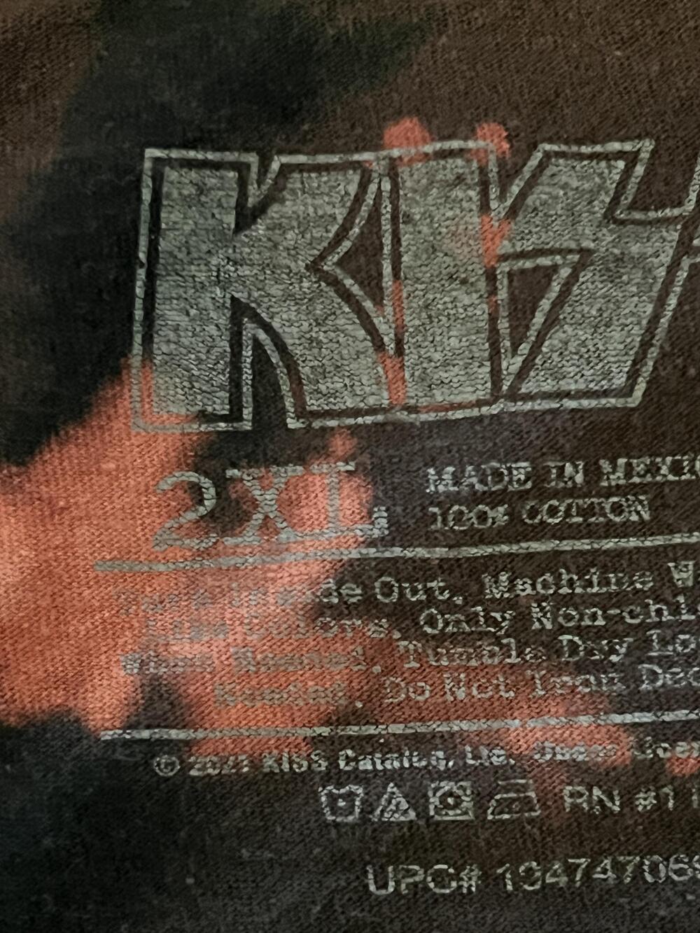 KISS Shirt Mens 2XL Black Bleach Tie Dye World Tour '77 Graphic Band Tee Rock - Picture 7 of 7